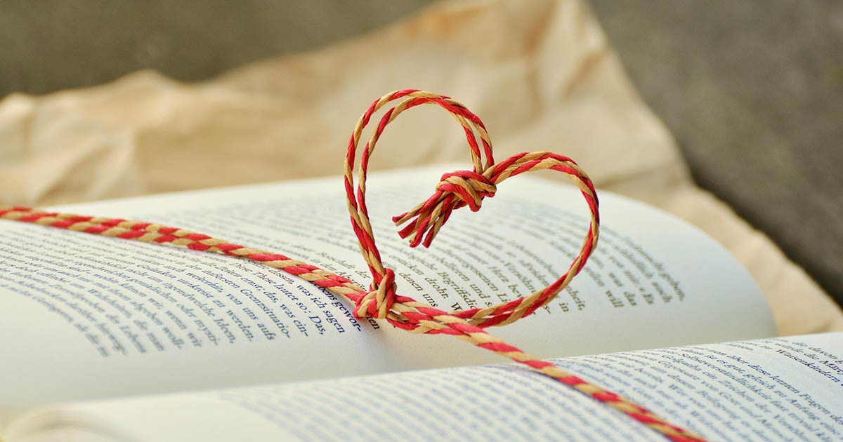 Як книги для саморозвитку допомагають “закрити зайві думки” і почати жити тут і зараз